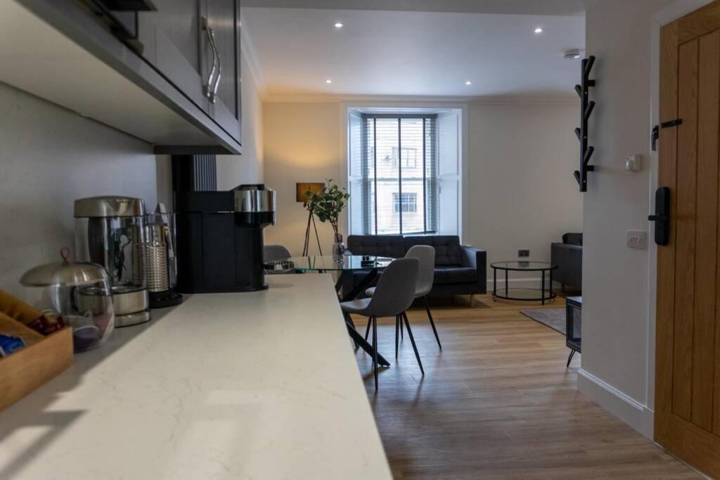 Argyle Square Apartment Oban Bagian luar foto