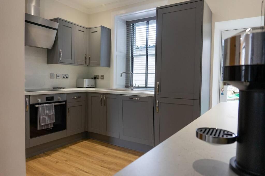 Argyle Square Apartment Oban Bagian luar foto